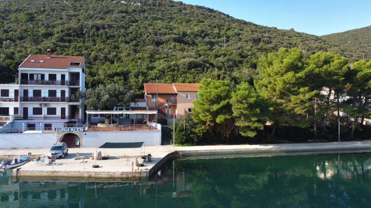 Luka  Pansion Alen - Dugi Otok Bed & Breakfast エクステリア 写真
