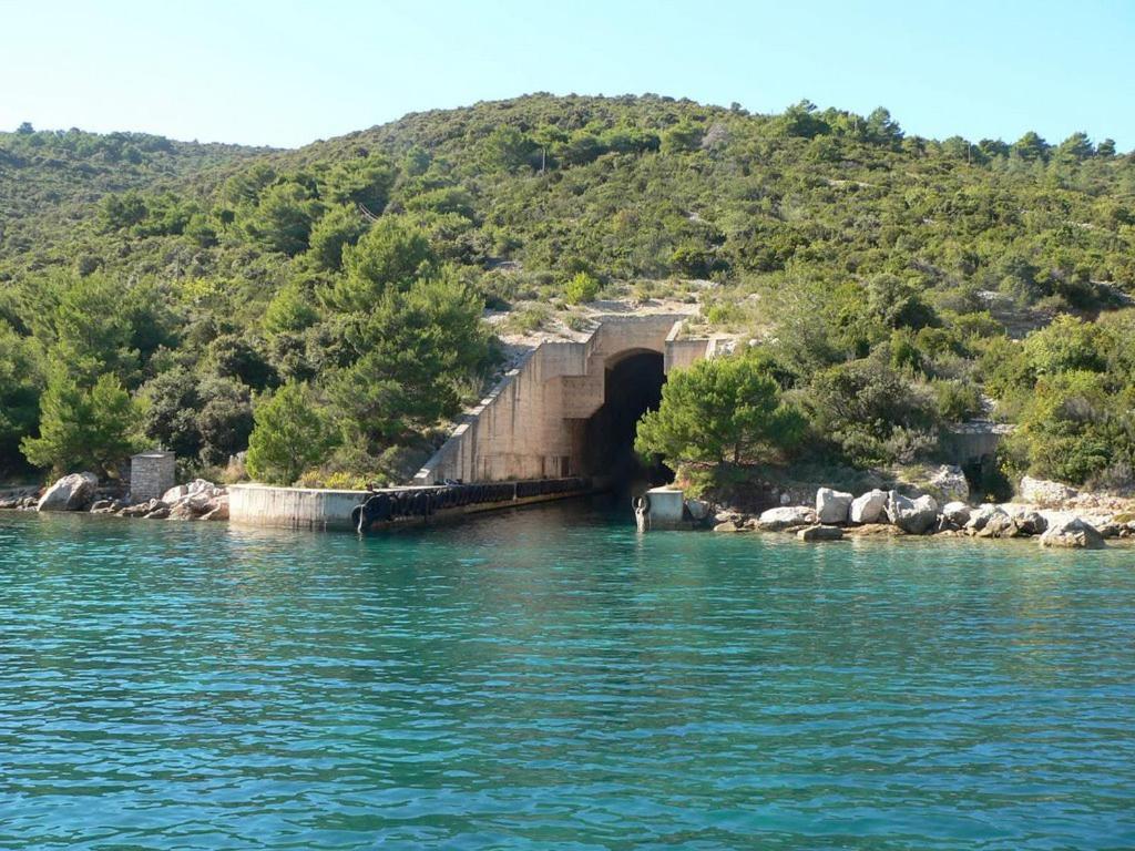 Luka  Pansion Alen - Dugi Otok Bed & Breakfast エクステリア 写真