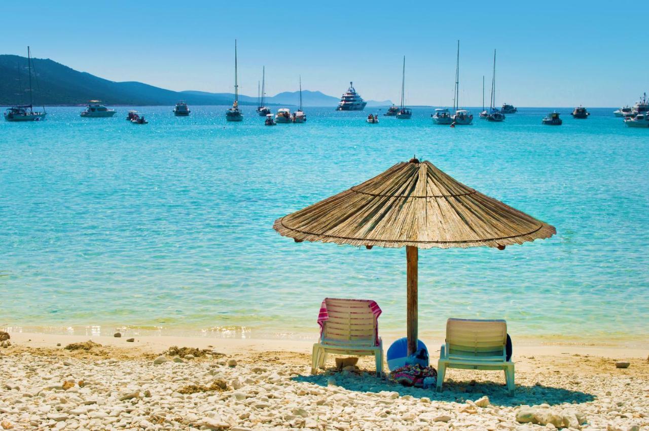 Luka  Pansion Alen - Dugi Otok Bed & Breakfast エクステリア 写真
